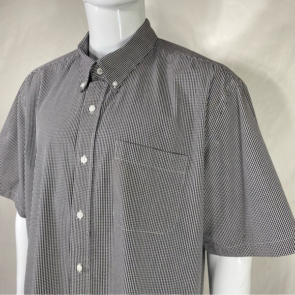 Cutter & Buck Men’s Black & White Gingham Pocket Short Sleeve Shirt - Picture 2 of 7